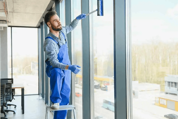 Fensterreinigung Hamburg | Professionelle Glasreinigung Fensterreinigung Hamburg – streifenfreie Glasreinigung für Büros und Gebäude